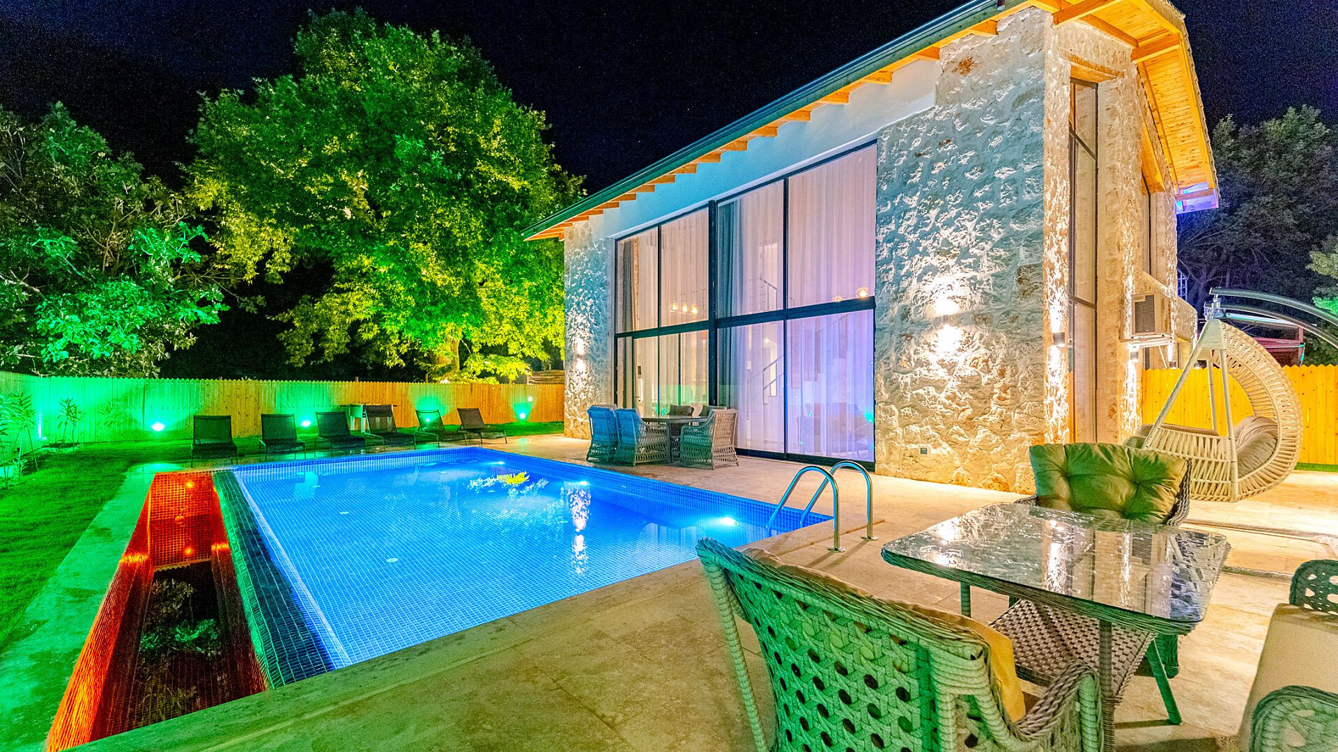 VBK51322 Villa Booking