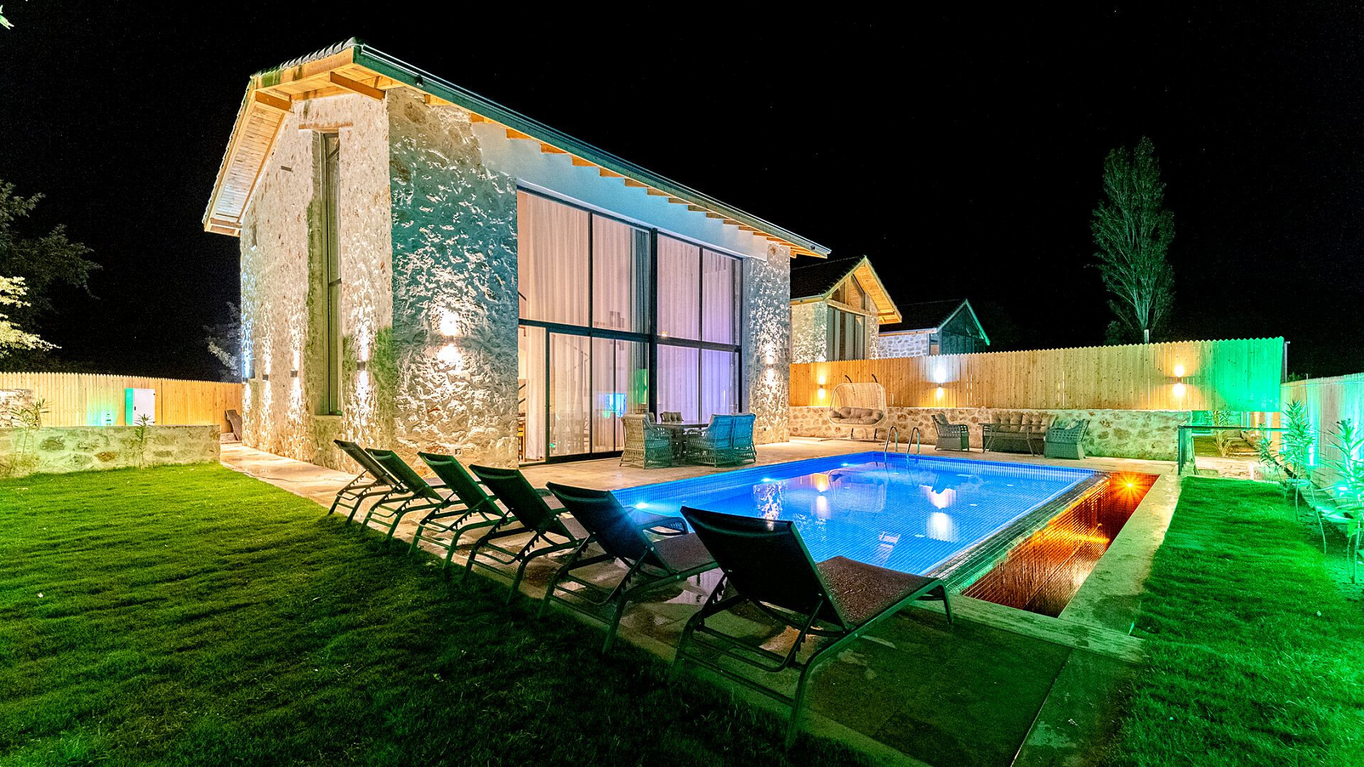 VBK51322 Villa Booking
