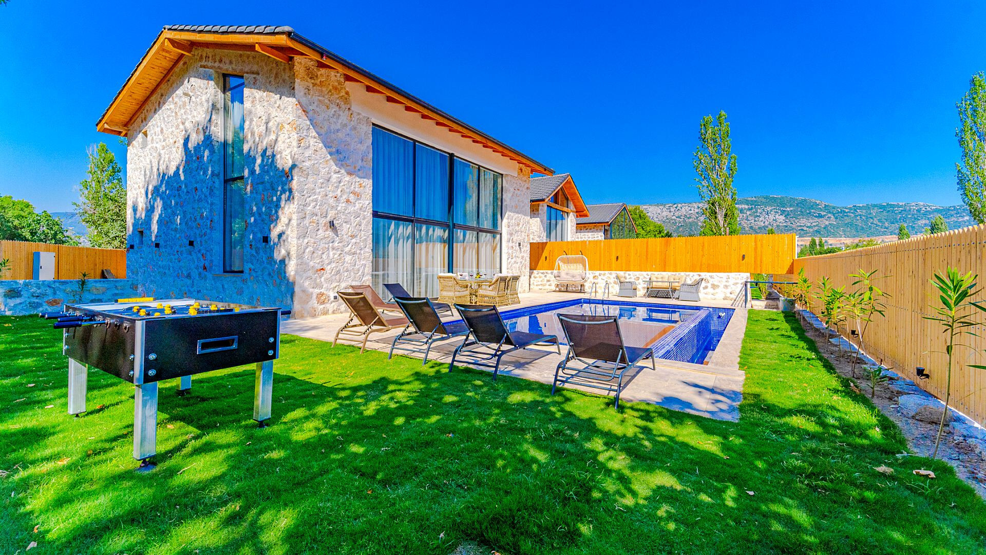 VBK51322 Villa Booking