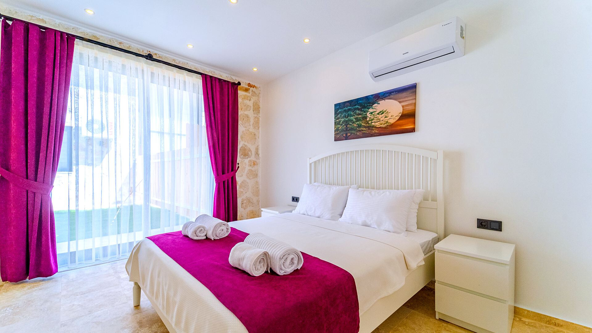 VBK51322 Villa Booking