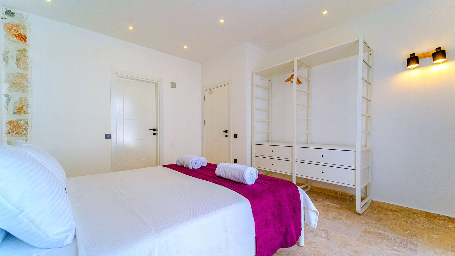 VBK51322 Villa Booking
