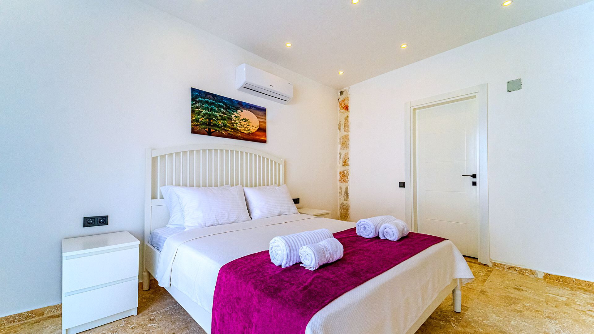 VBK51322 Villa Booking