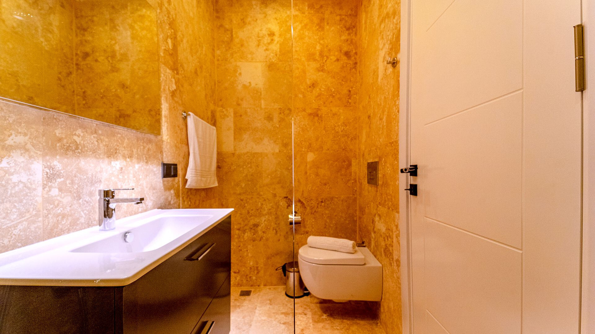 VBK51322 Villa Booking