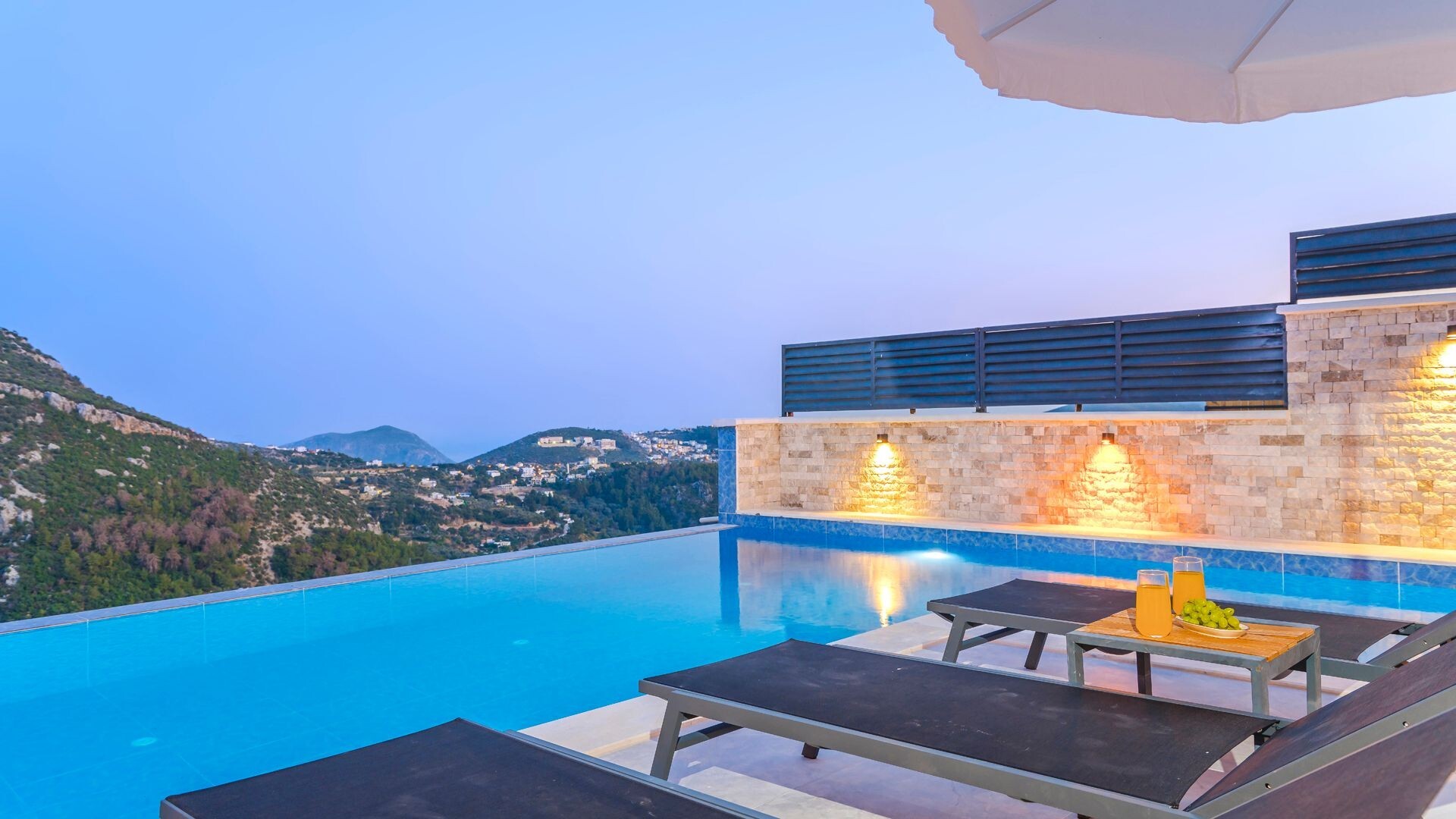 VBK17564 Villa Booking