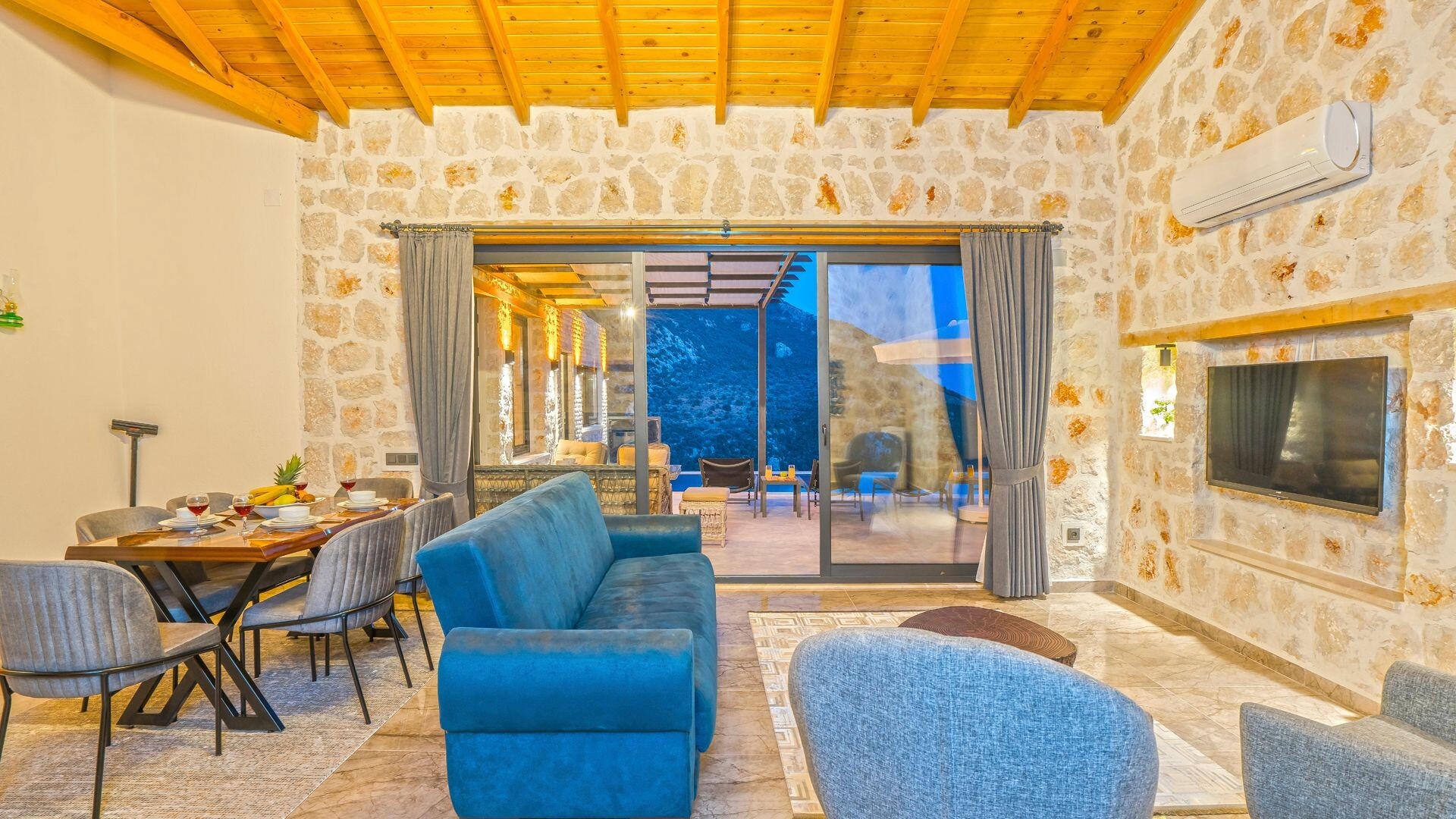 VBK17564 Villa Booking