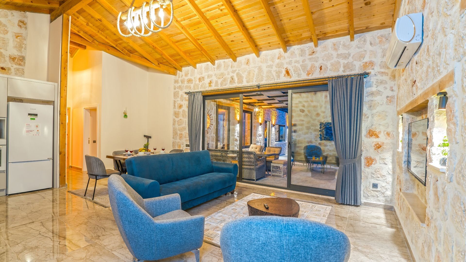 VBK17564 Villa Booking