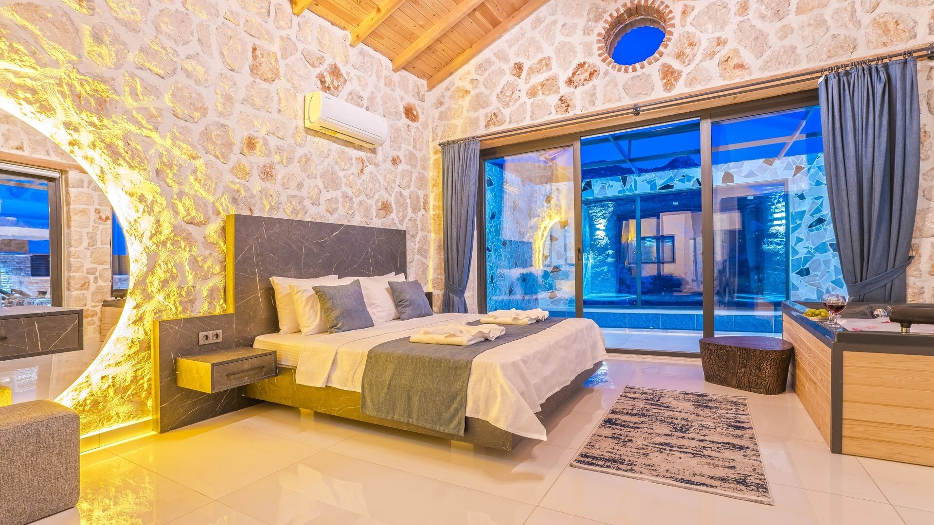 VBK17564 Villa Booking