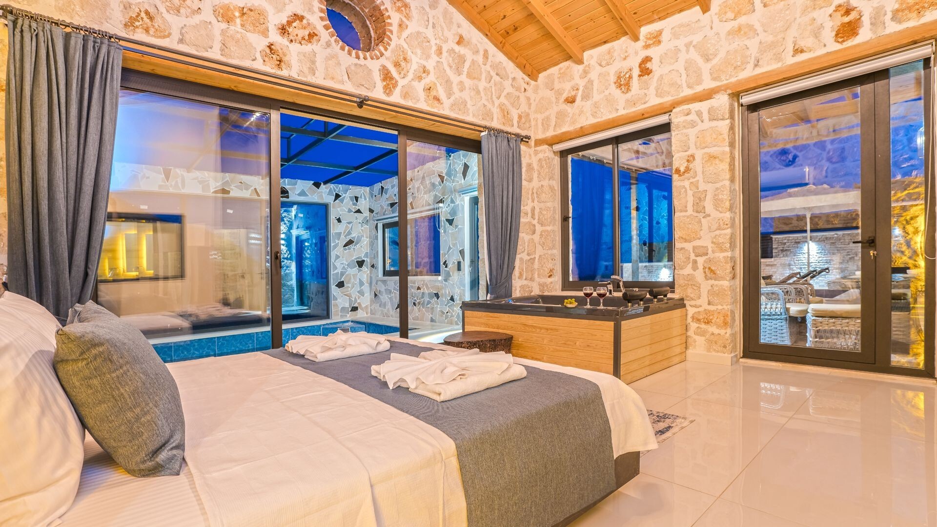 VBK17564 Villa Booking