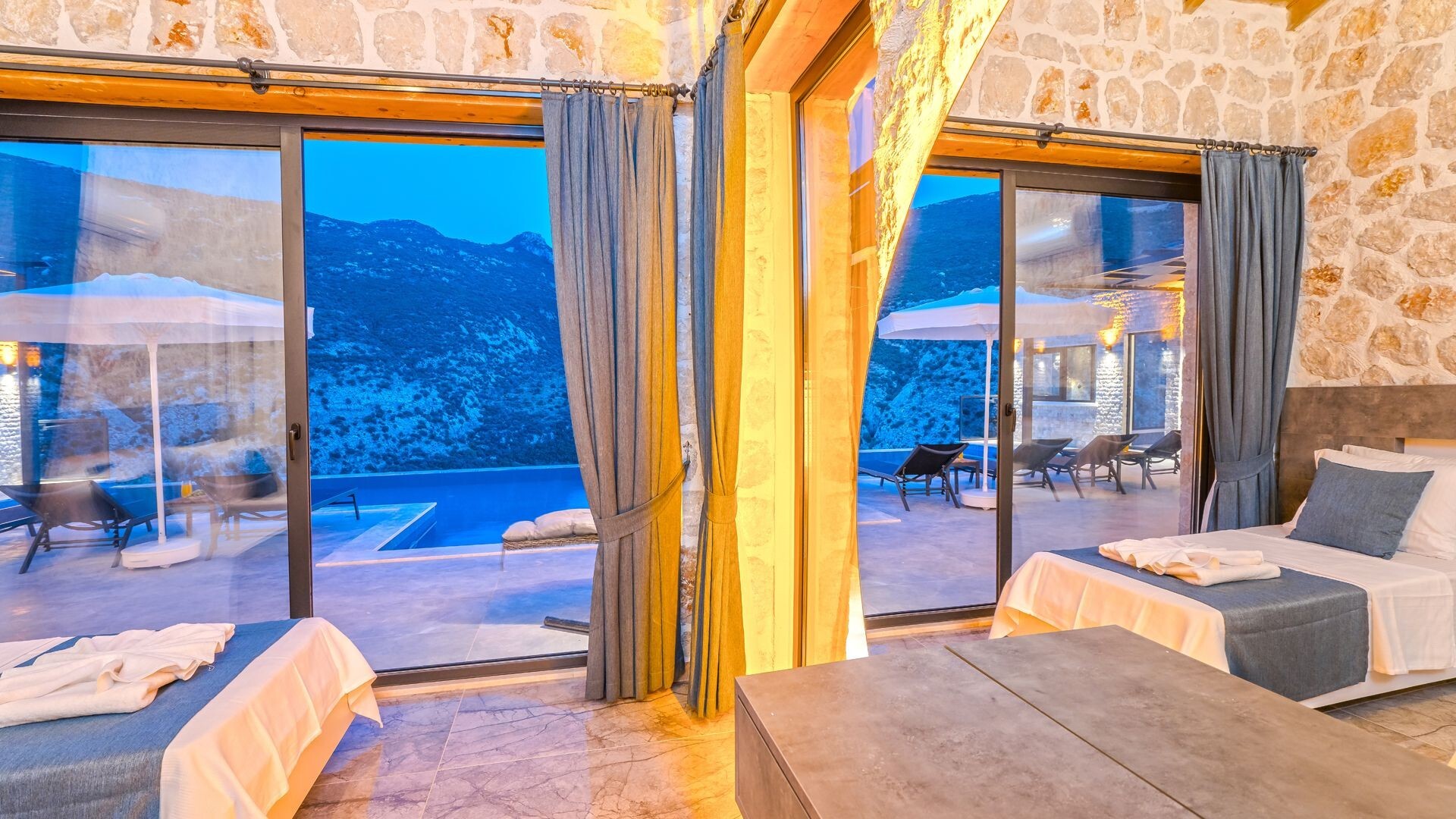 VBK17564 Villa Booking