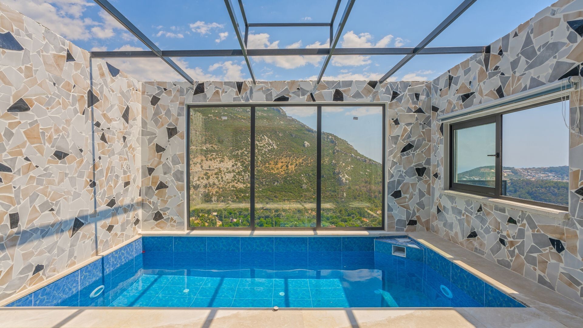 VBK17564 Villa Booking