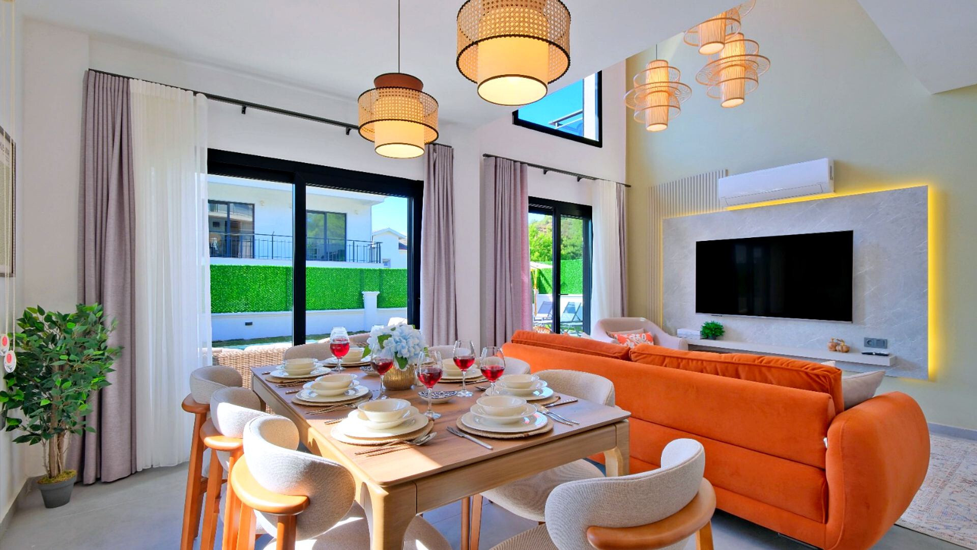 VBK76901 Villa Booking