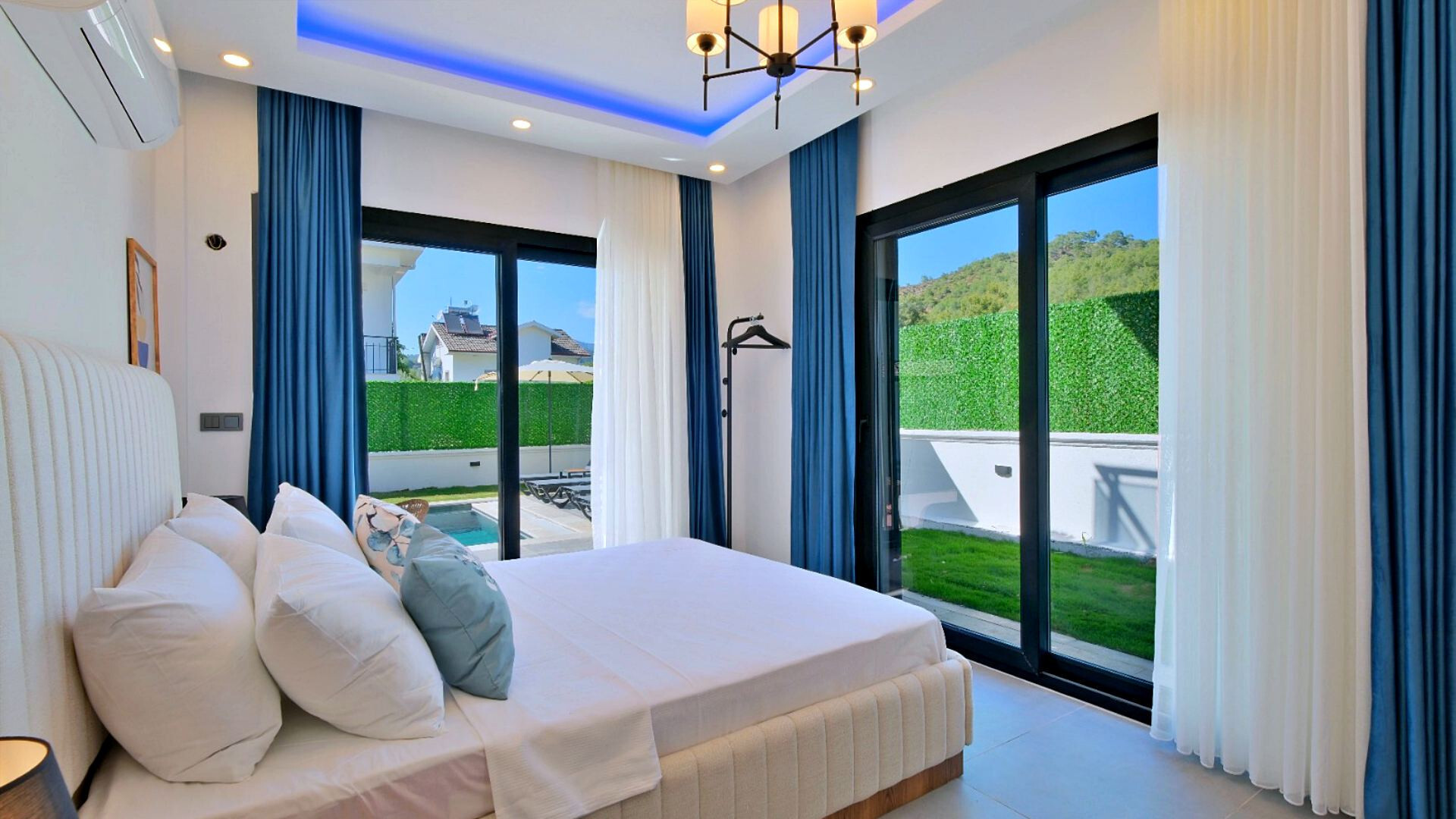 VBK76901 Villa Booking