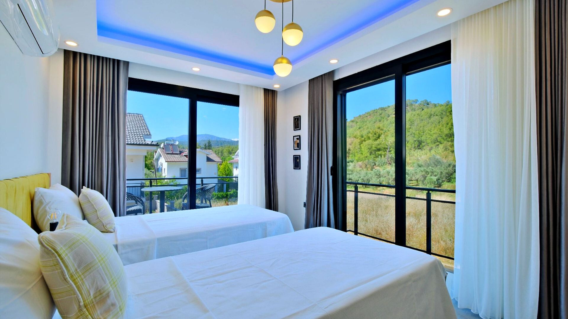 VBK76901 Villa Booking