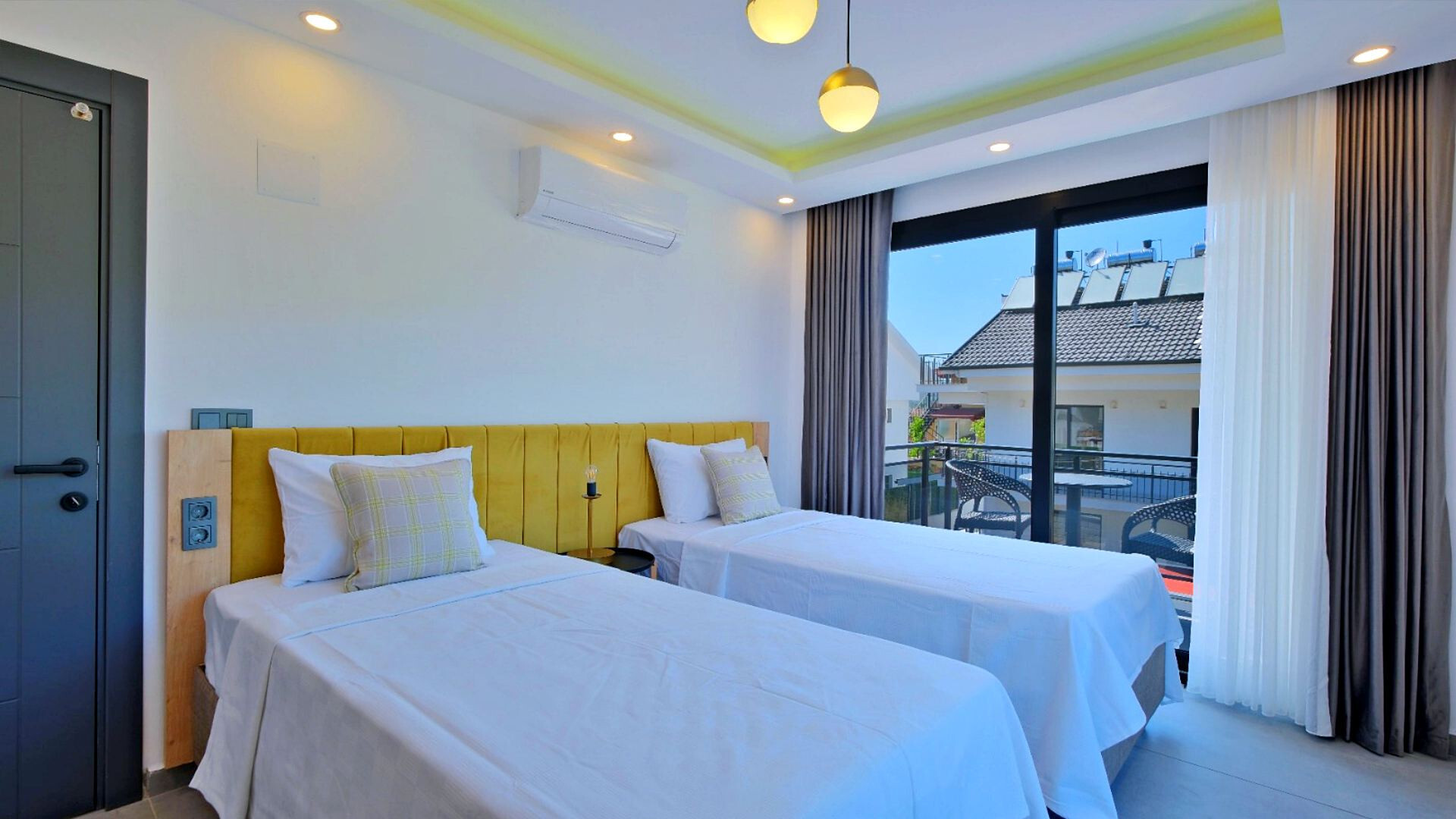 VBK76901 Villa Booking