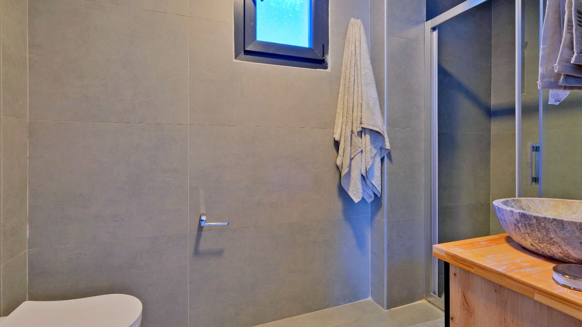 VBK76901 Villa Booking