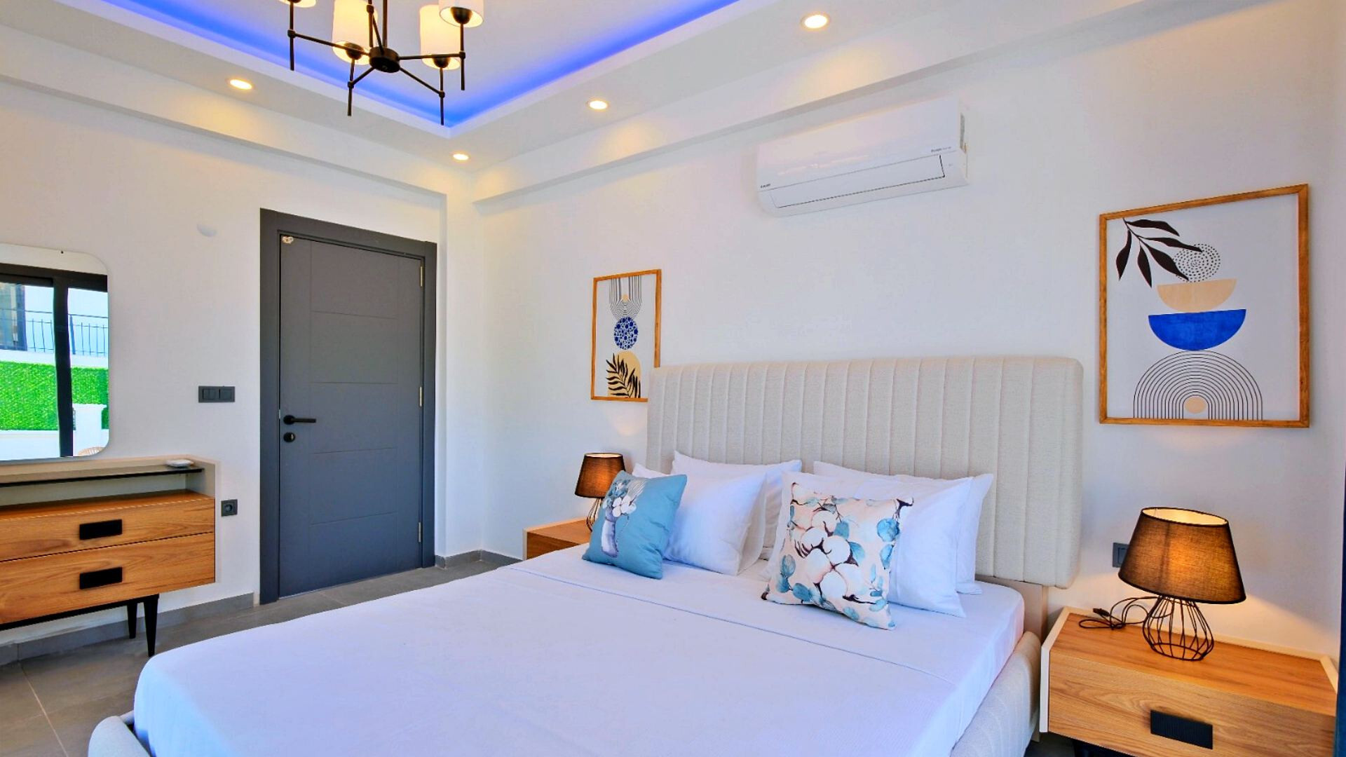 VBK23953 Villa Booking