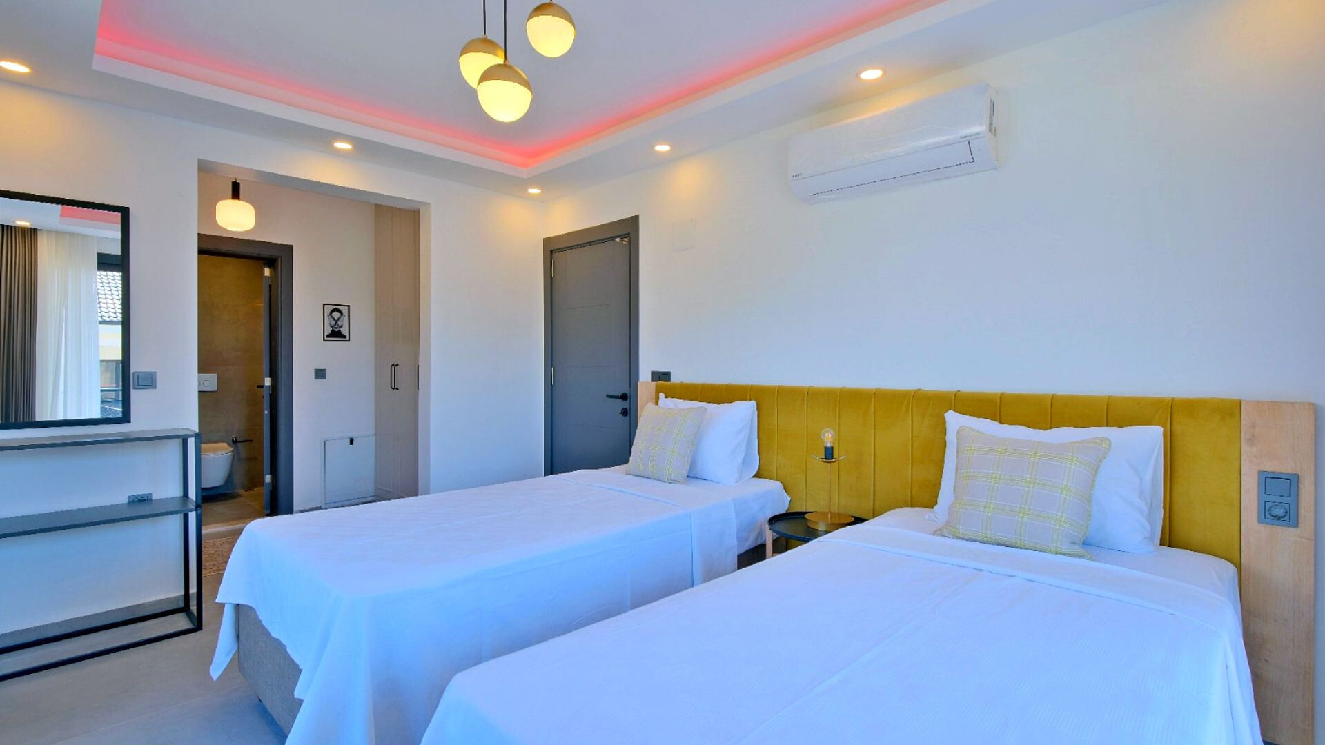 VBK23953 Villa Booking