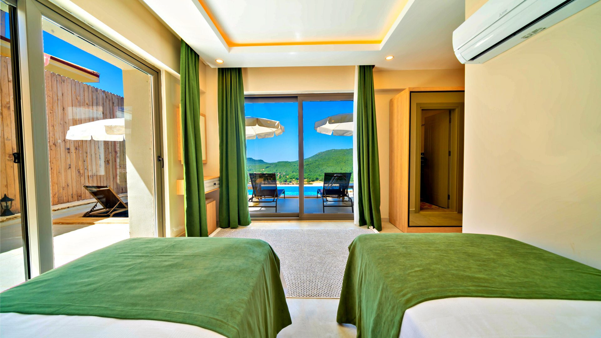 VBK55105 Villa Booking