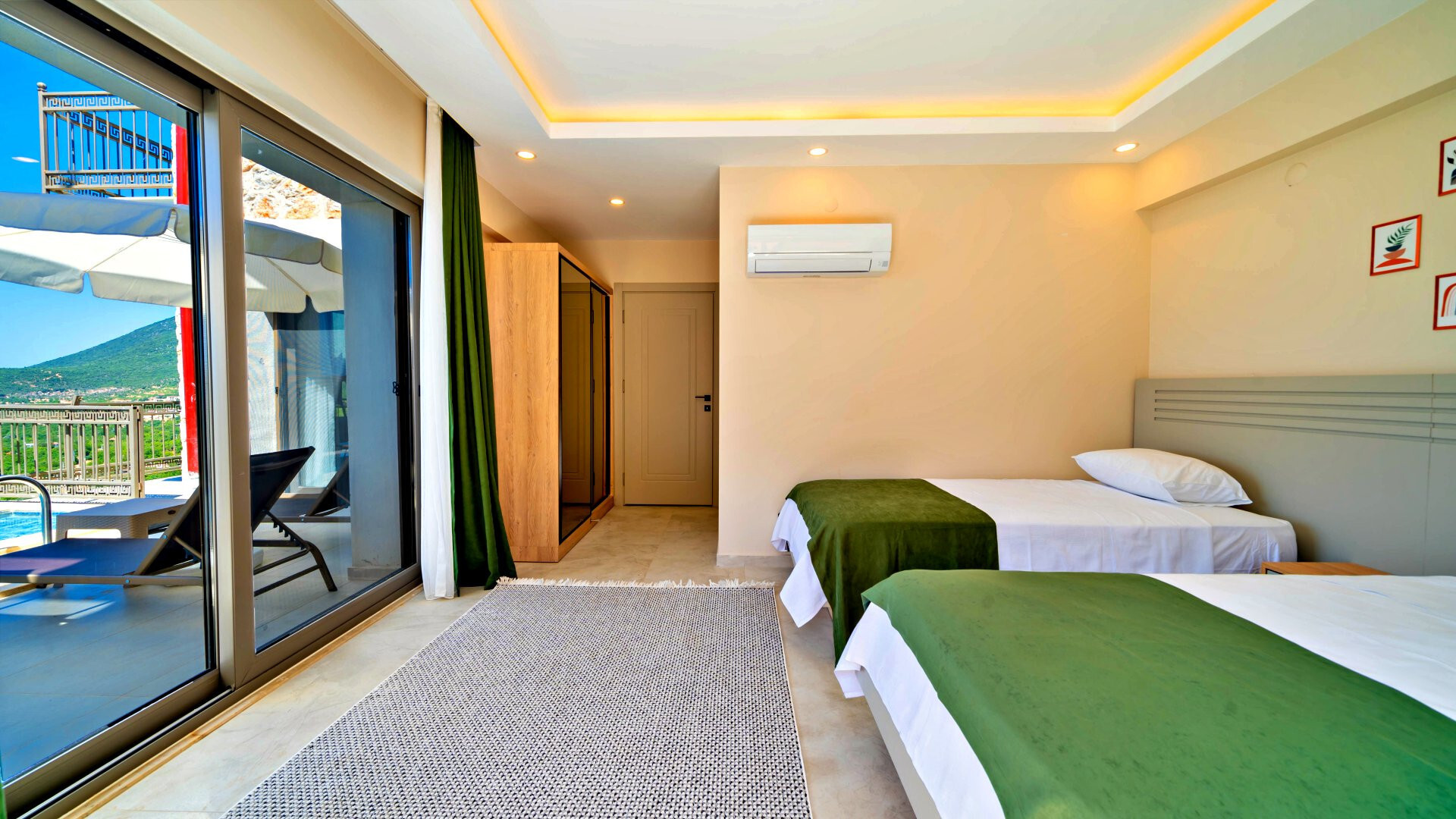 VBK55105 Villa Booking