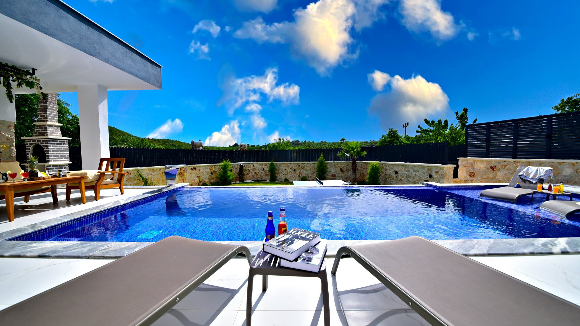 VBK60201 Villa Booking