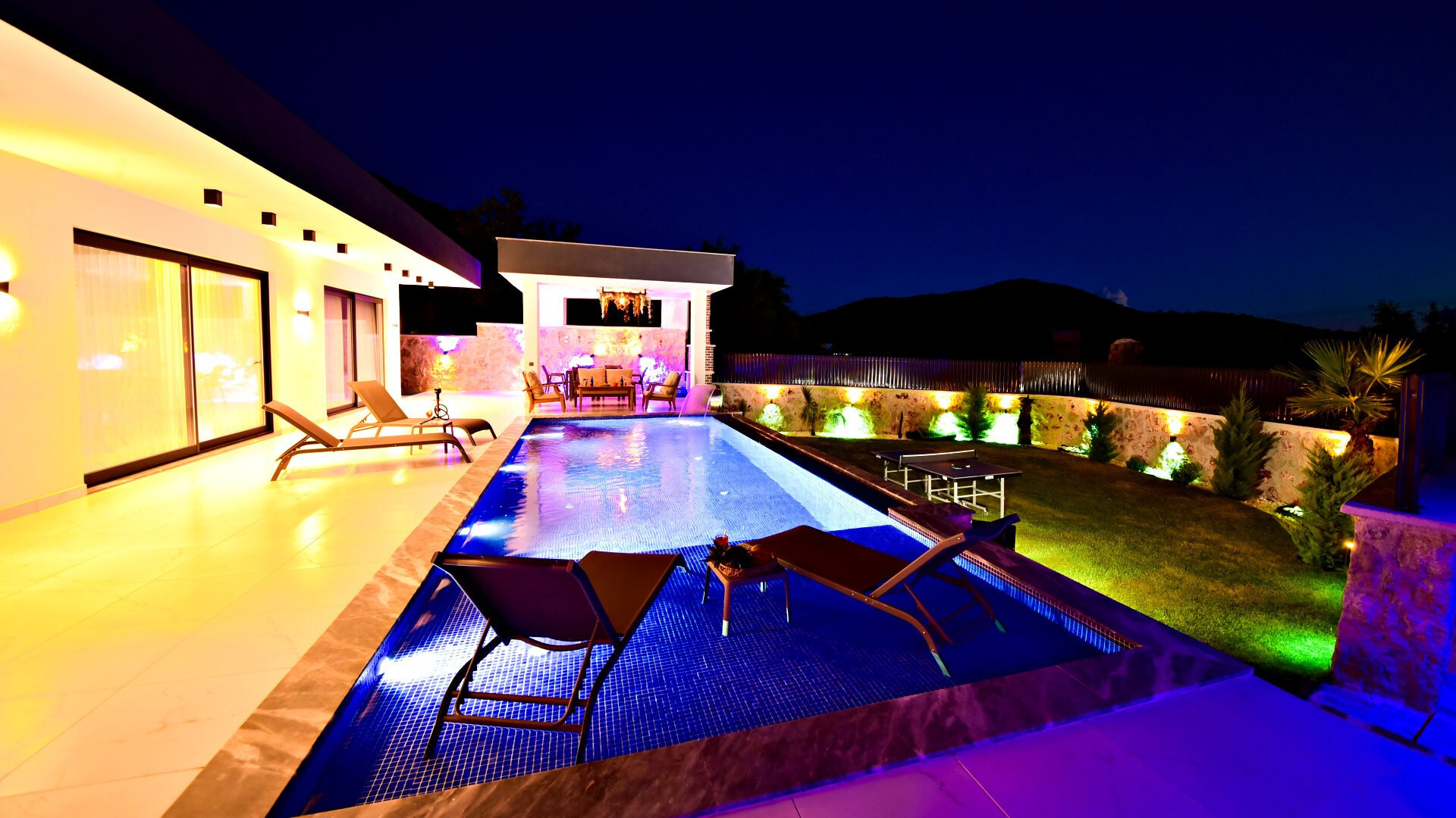 VBK60201 Villa Booking