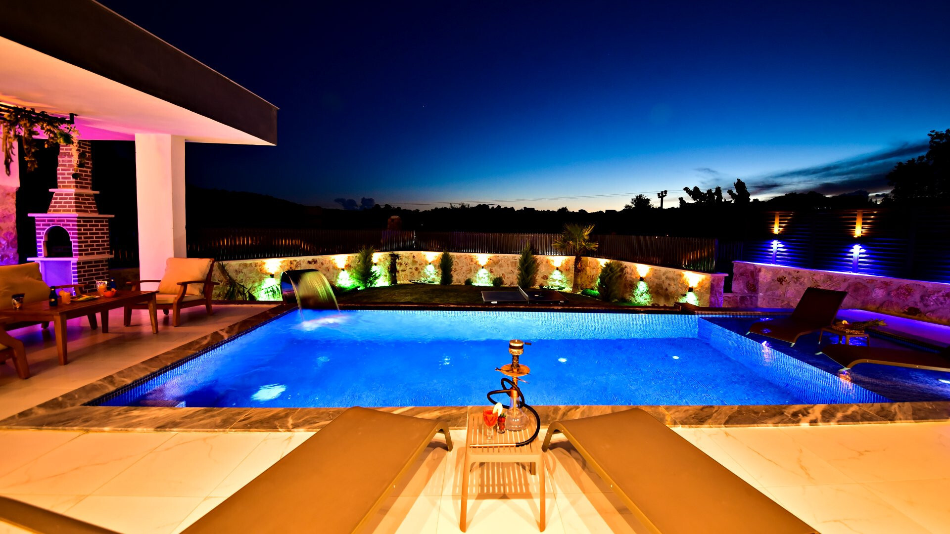 VBK60201 Villa Booking