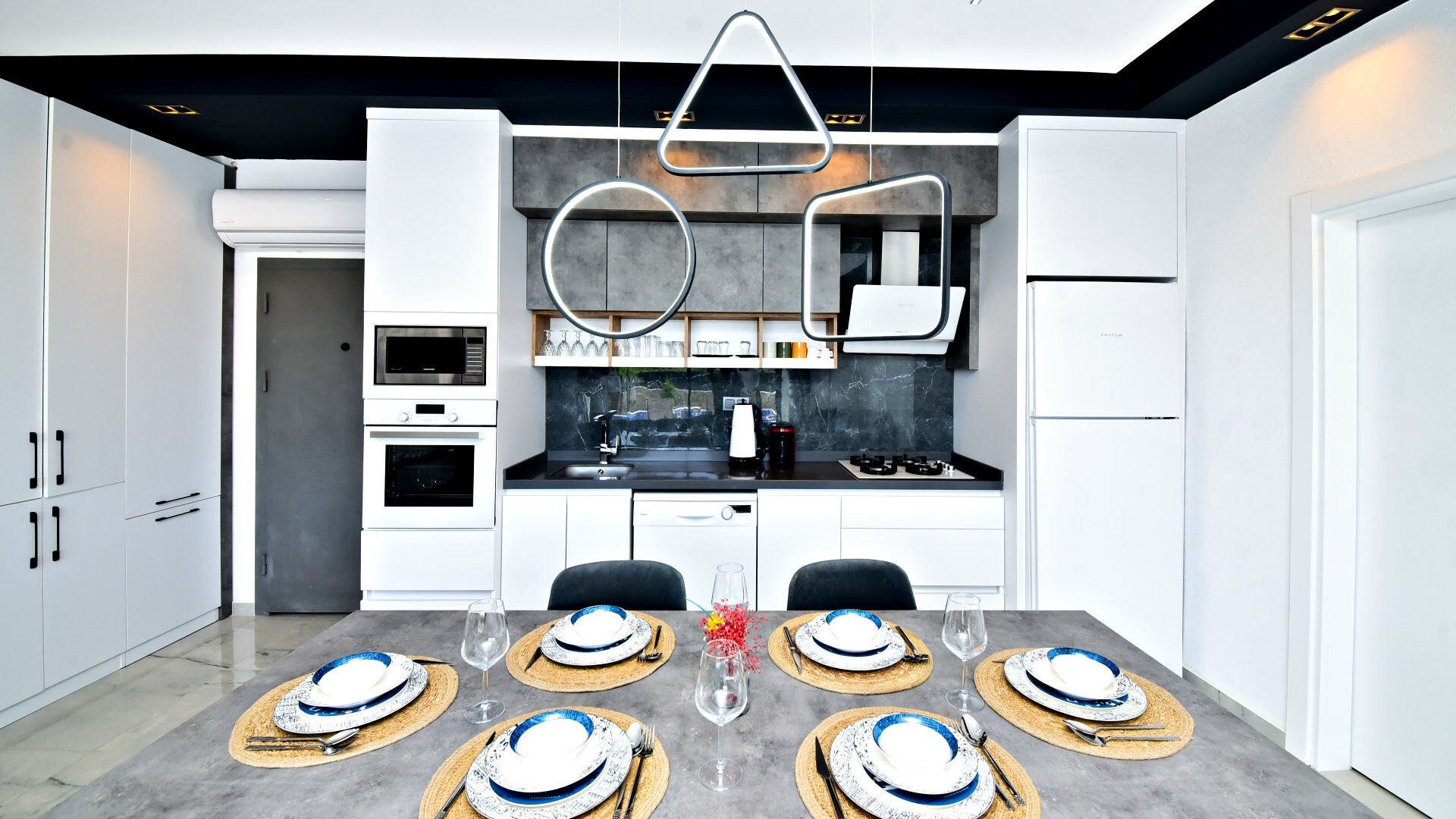 VBK60201 Villa Booking