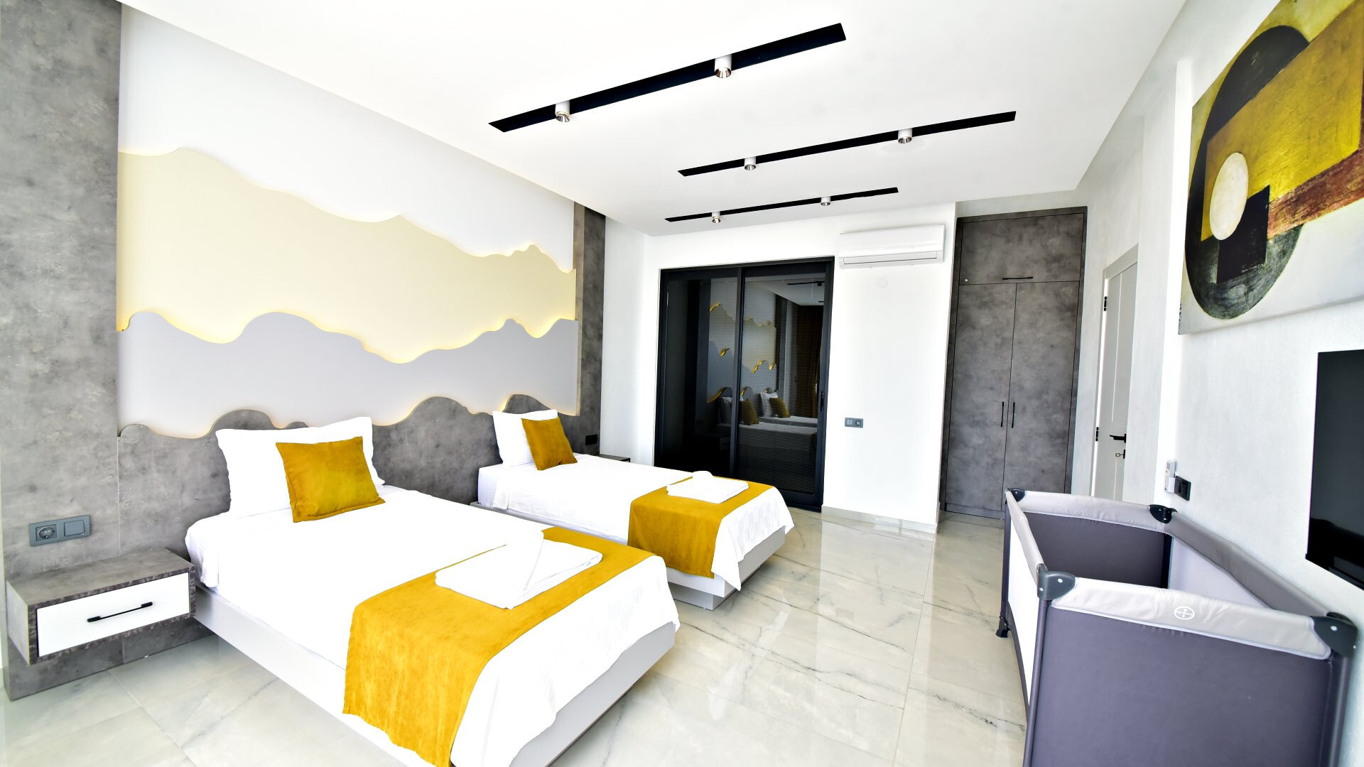 VBK60201 Villa Booking
