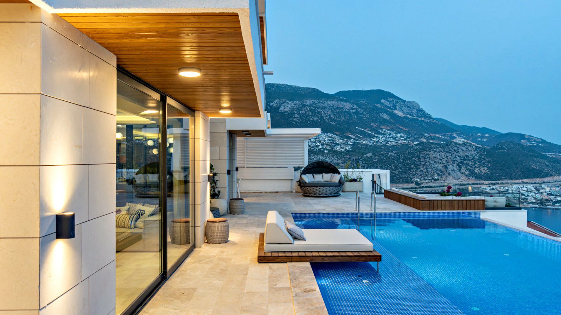 VBK13330 Villa Booking