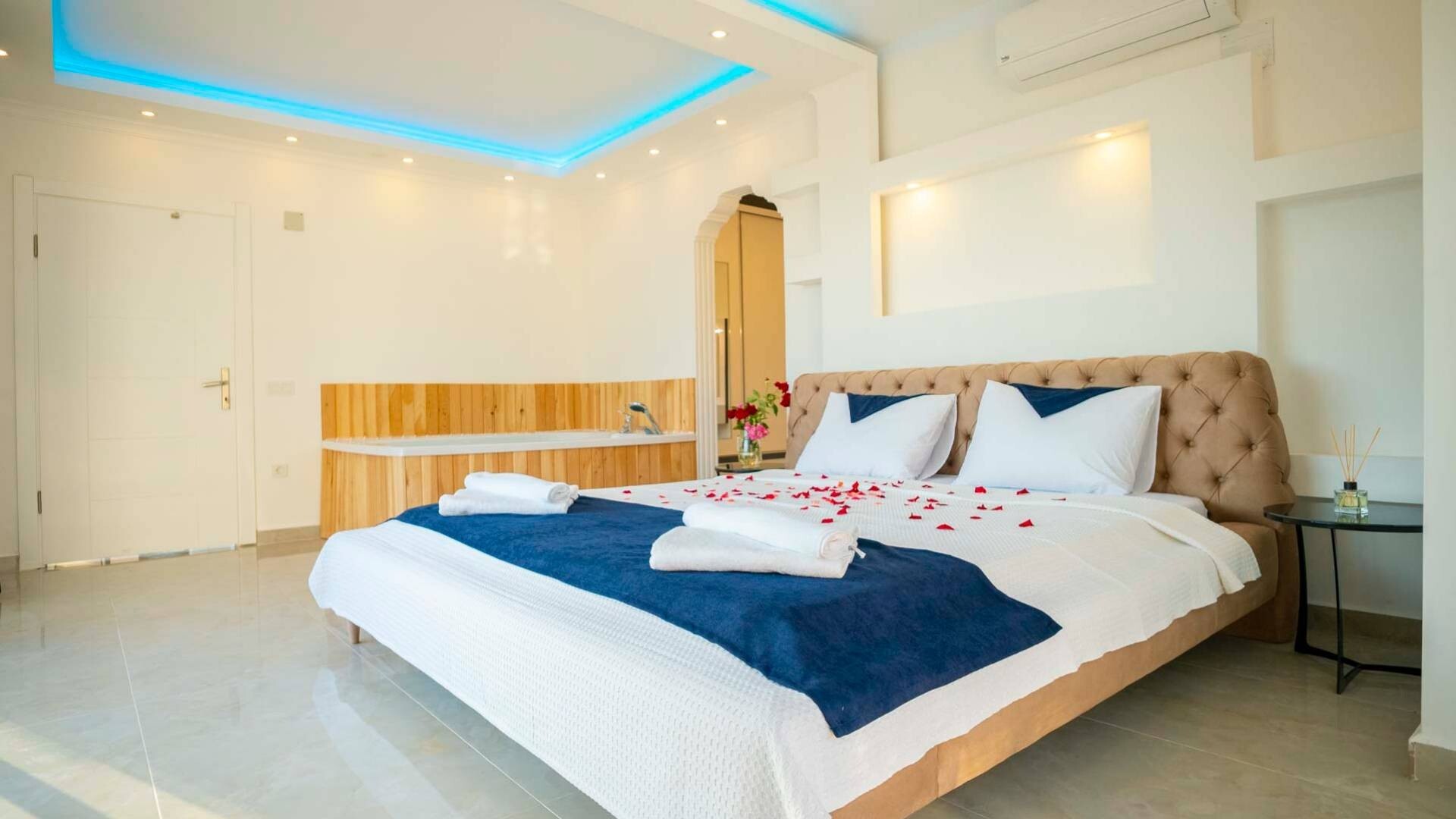 VBK74193 Villa Booking