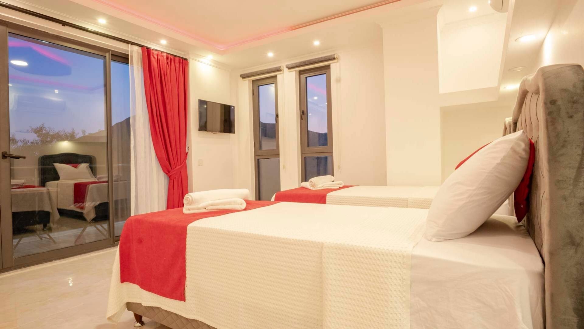 VBK74193 Villa Booking