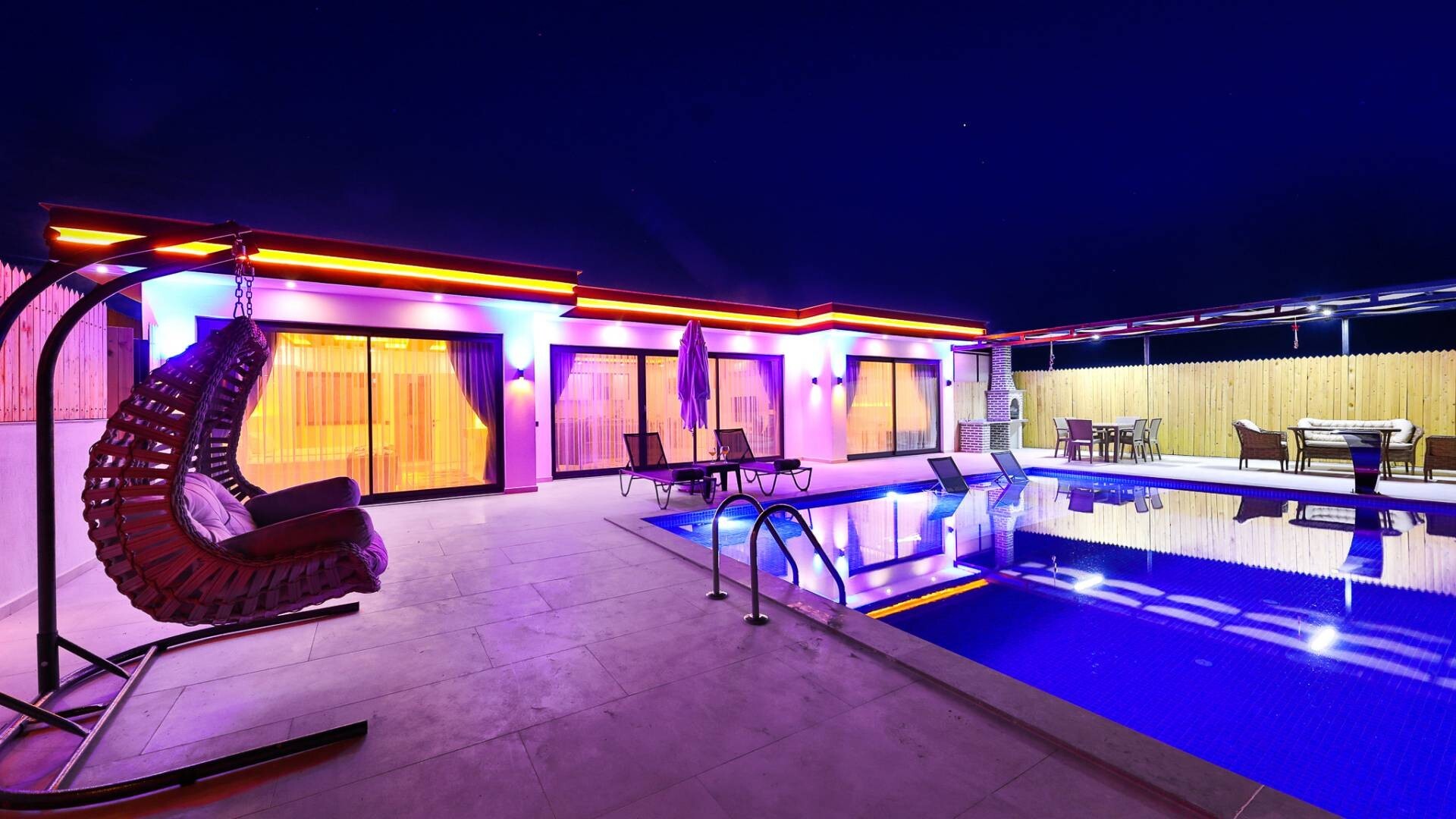 VBK16105 Villa Booking