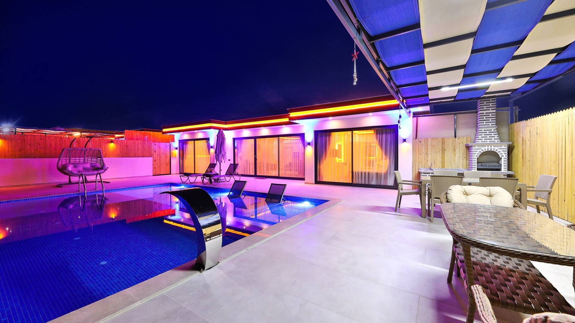 VBK16105 Villa Booking