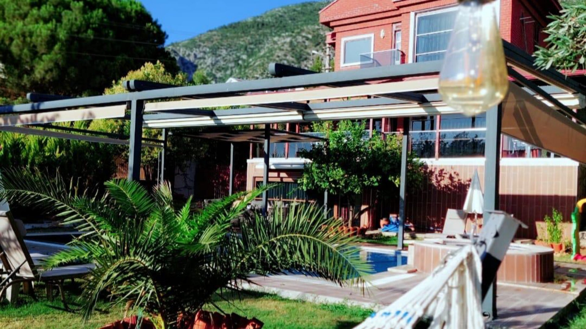 VBK78516 Villa Booking