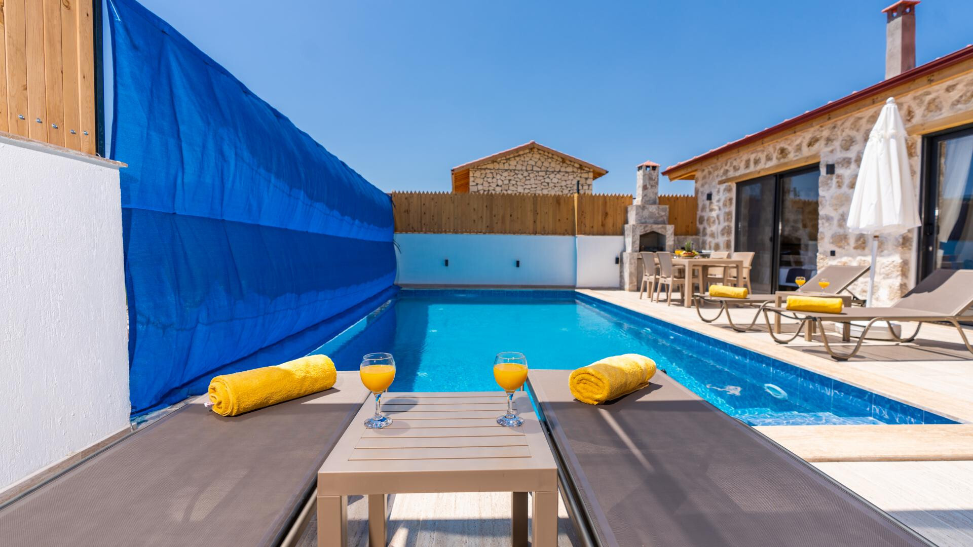 VBK70905 Villa Booking