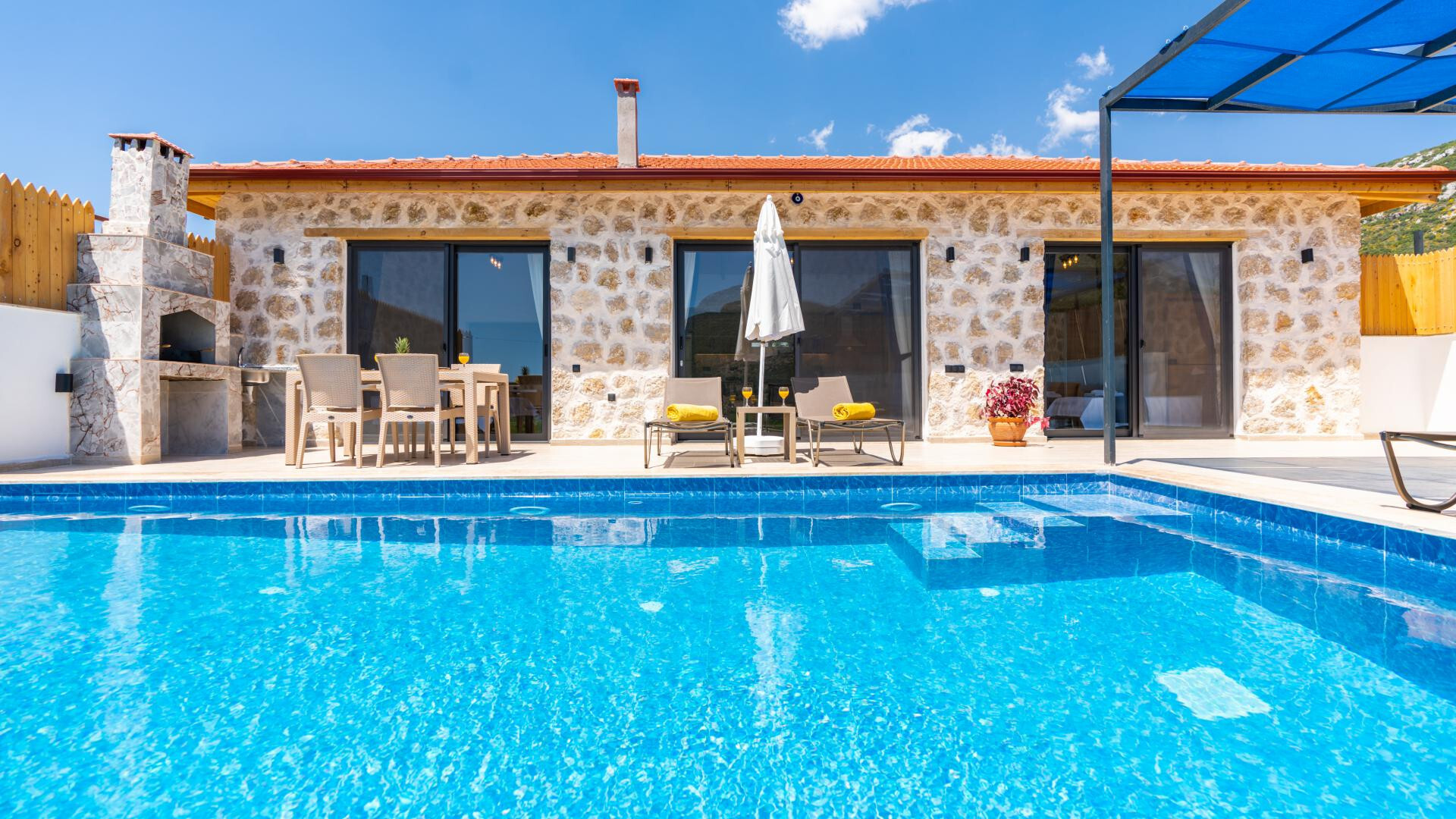 VBK70905 Villa Booking