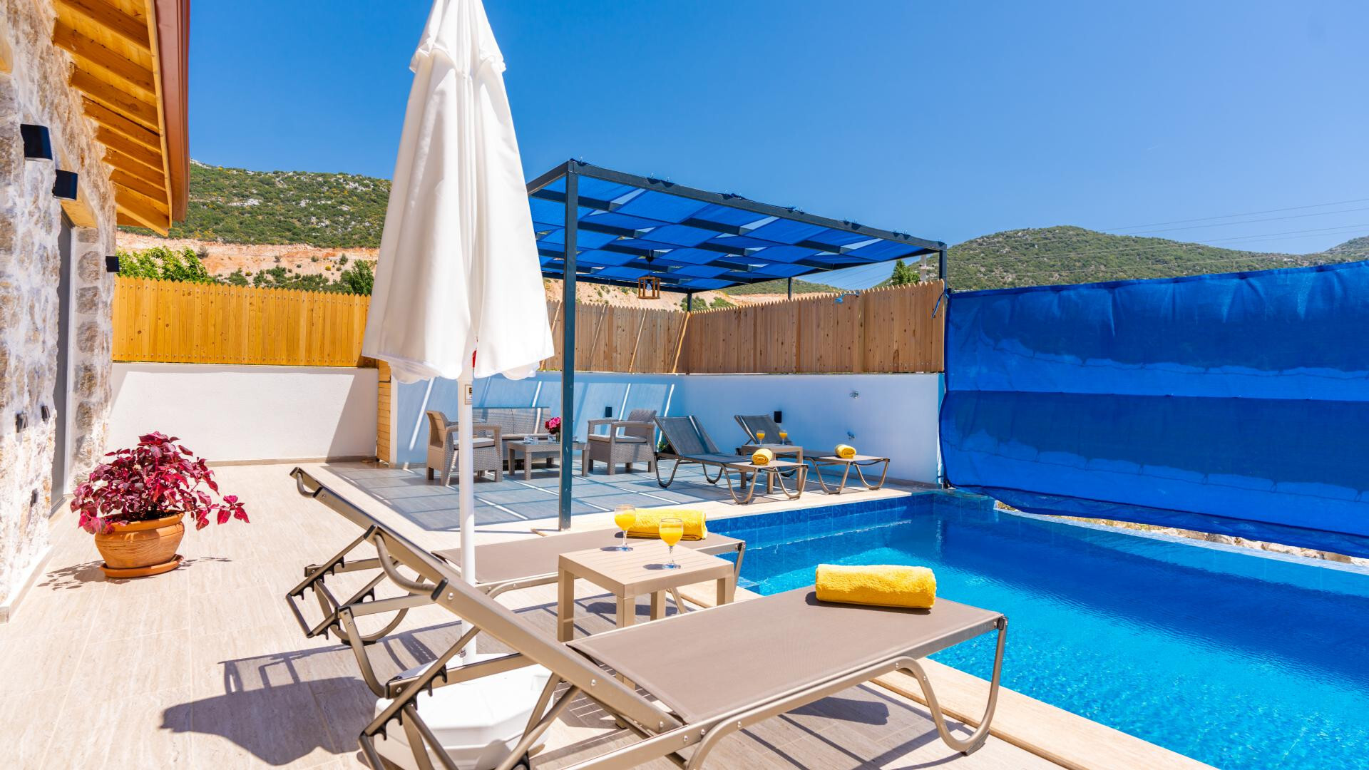 VBK70905 Villa Booking