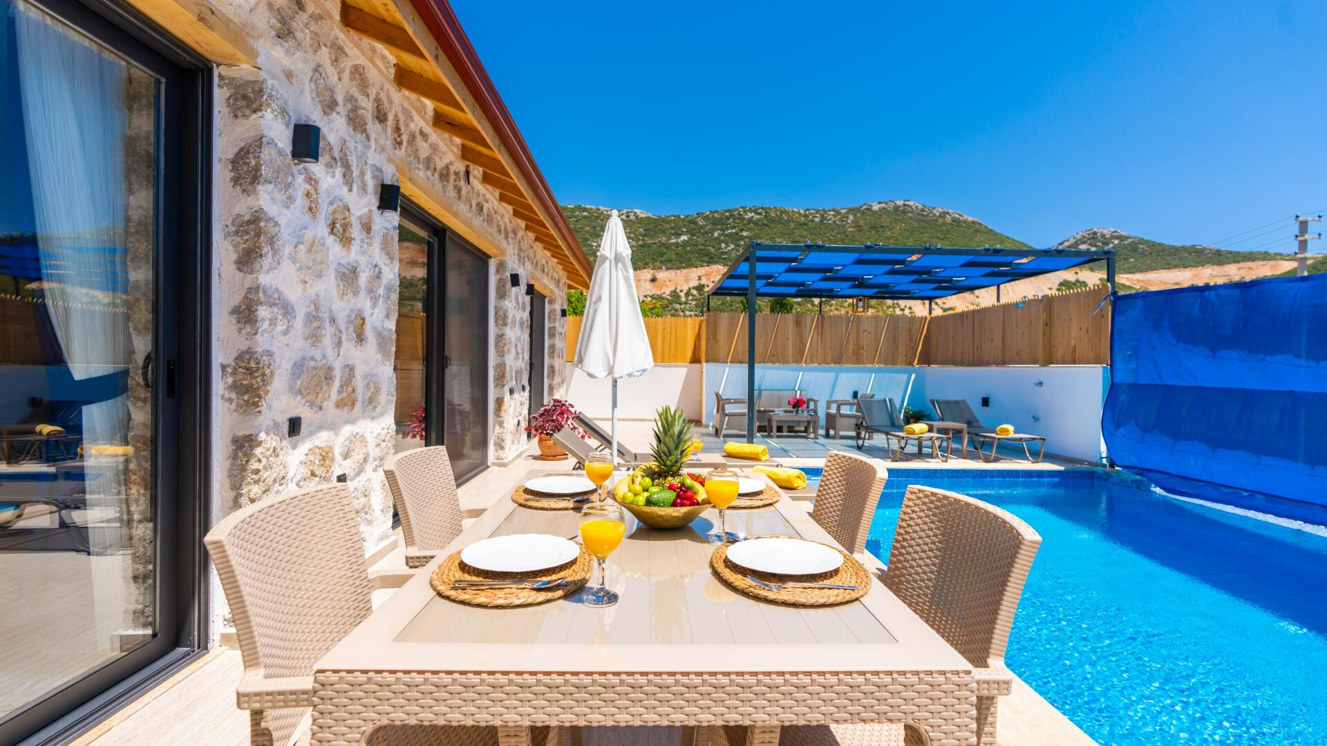 VBK70905 Villa Booking