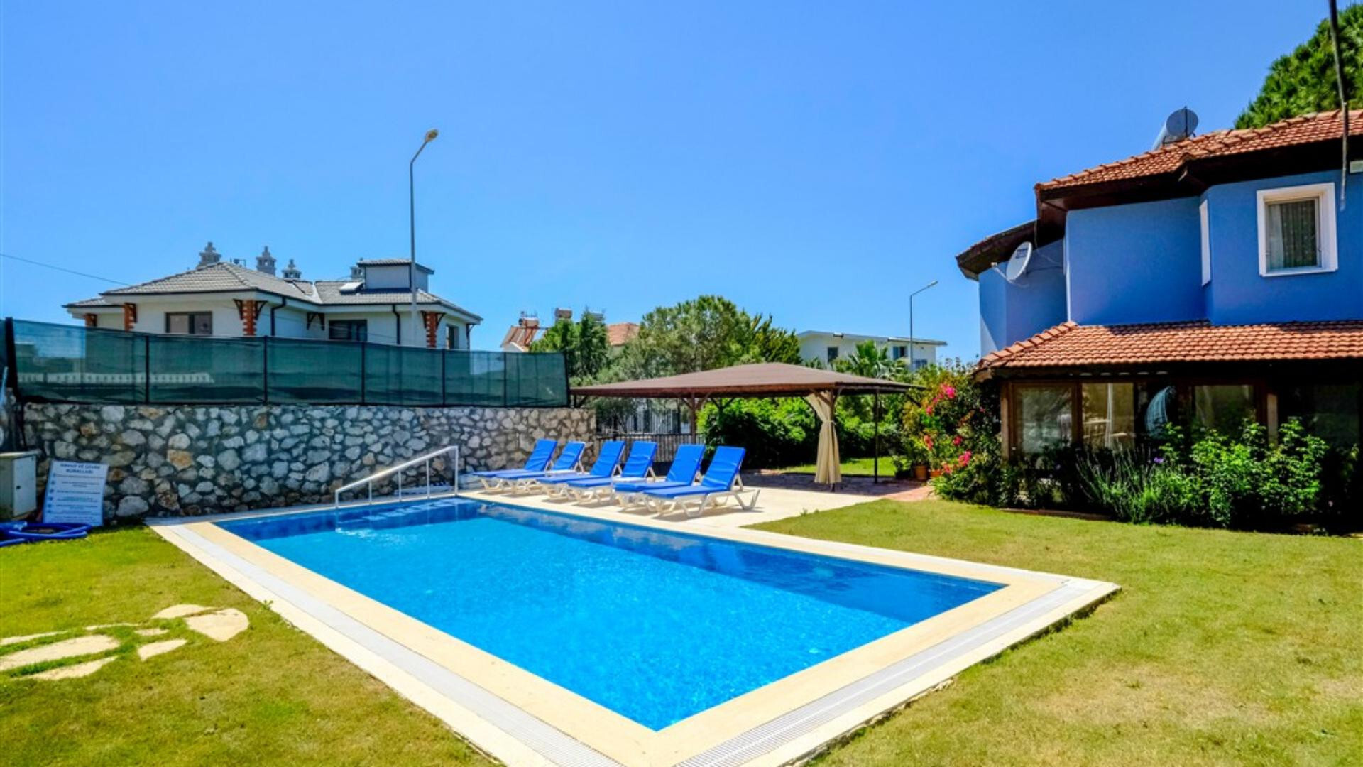 VBK67475 Villa Booking