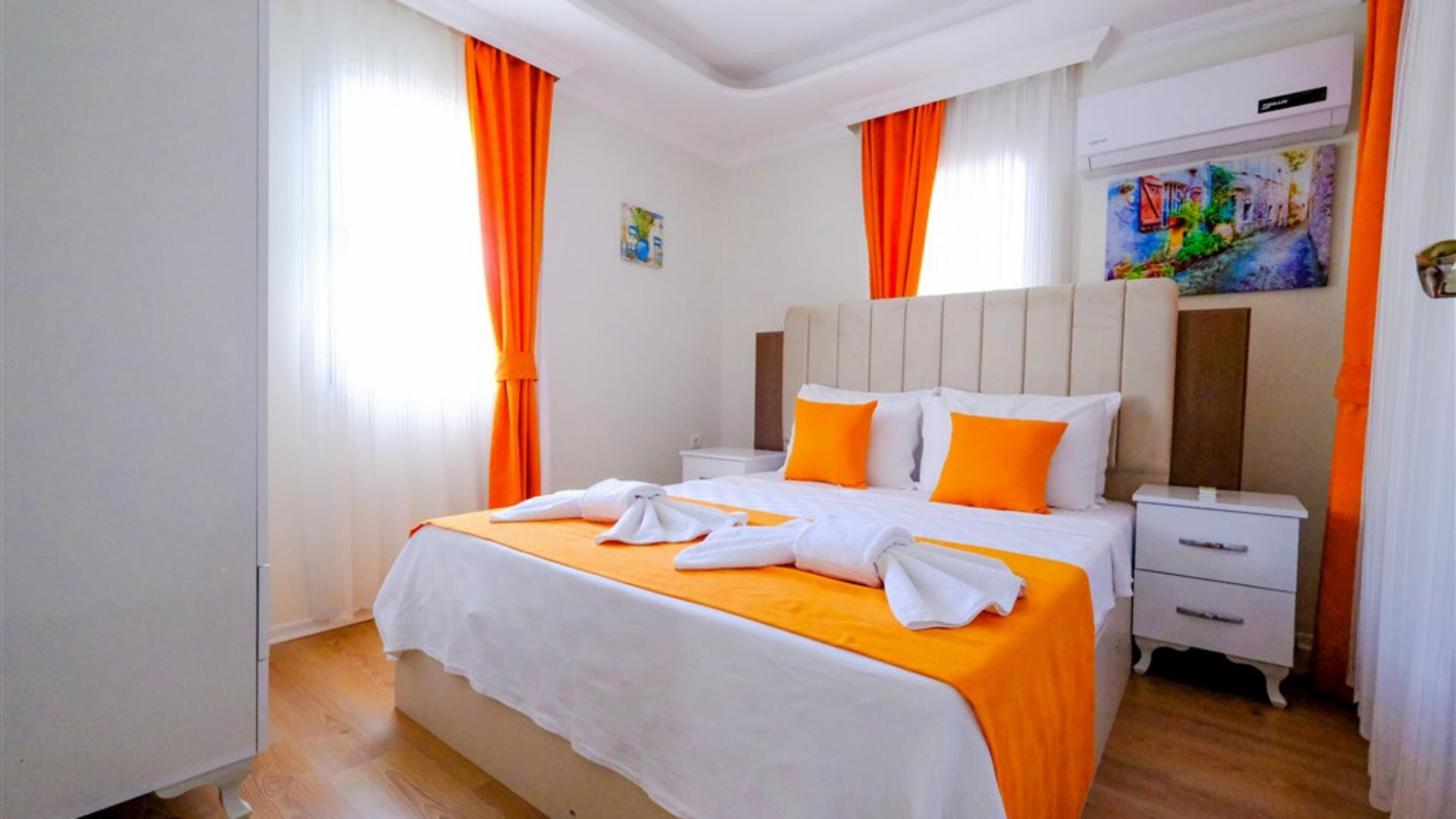 VBK67475 Villa Booking