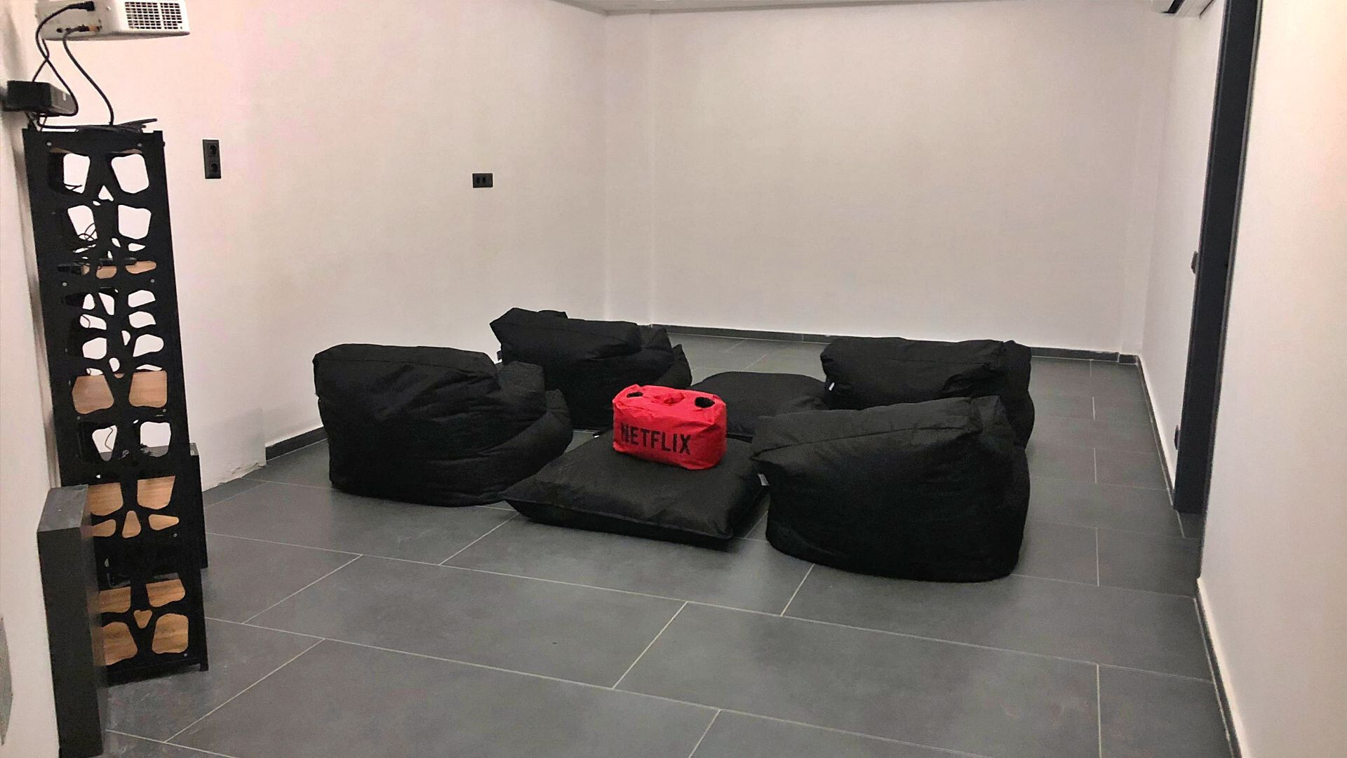 VBK22209 Villa Booking