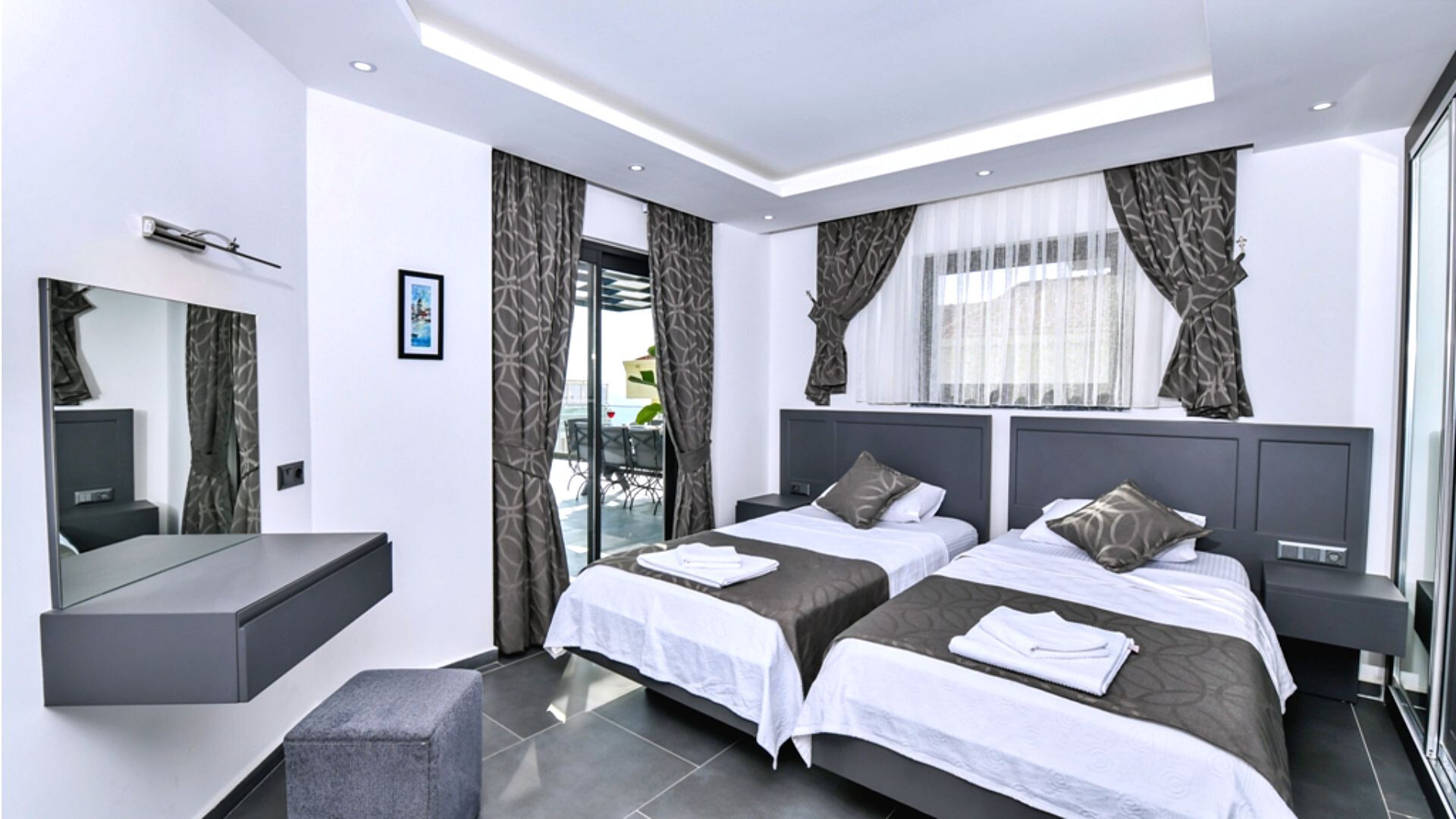 VBK22209 Villa Booking