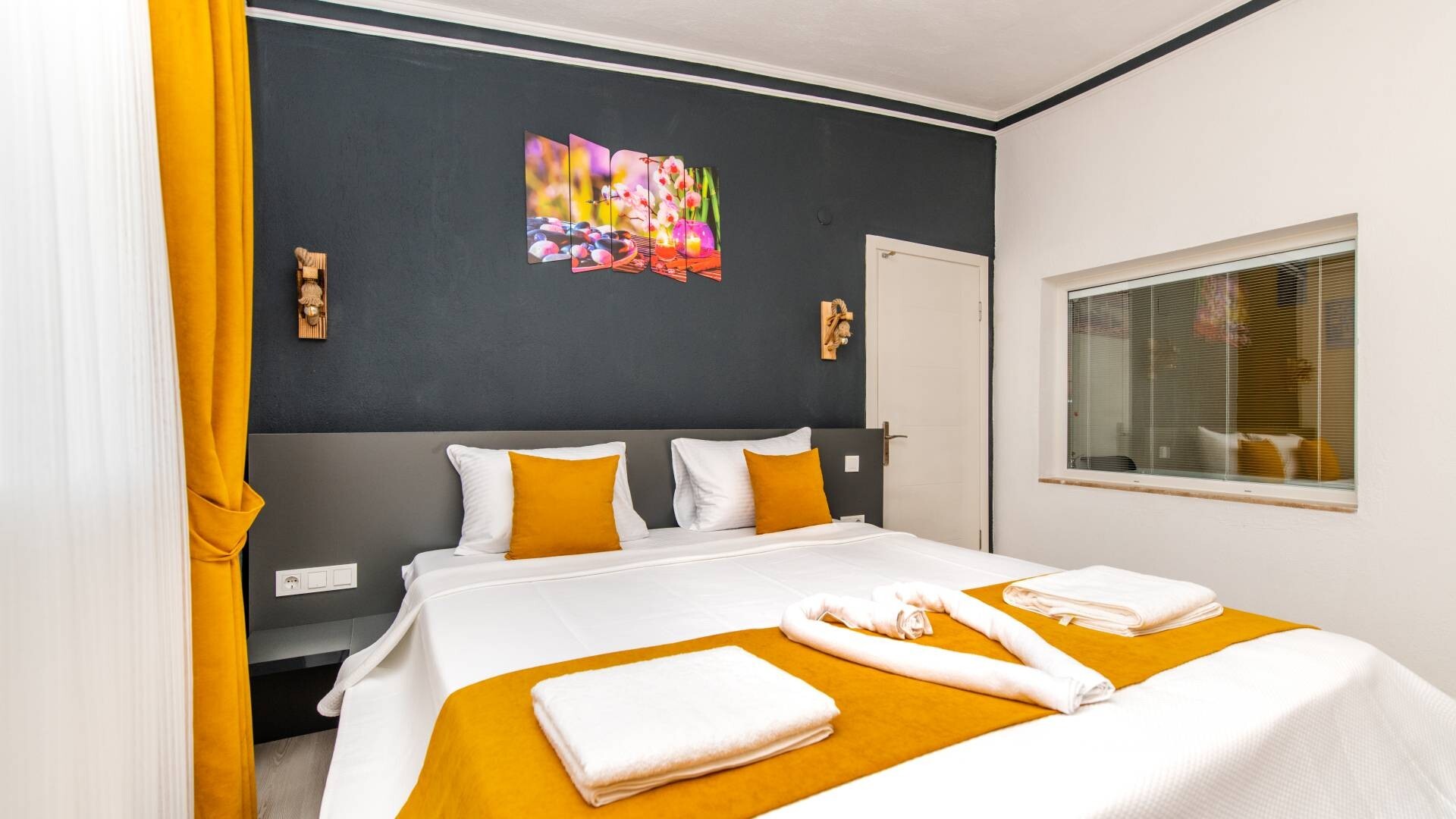 VBK71614 Villa Booking