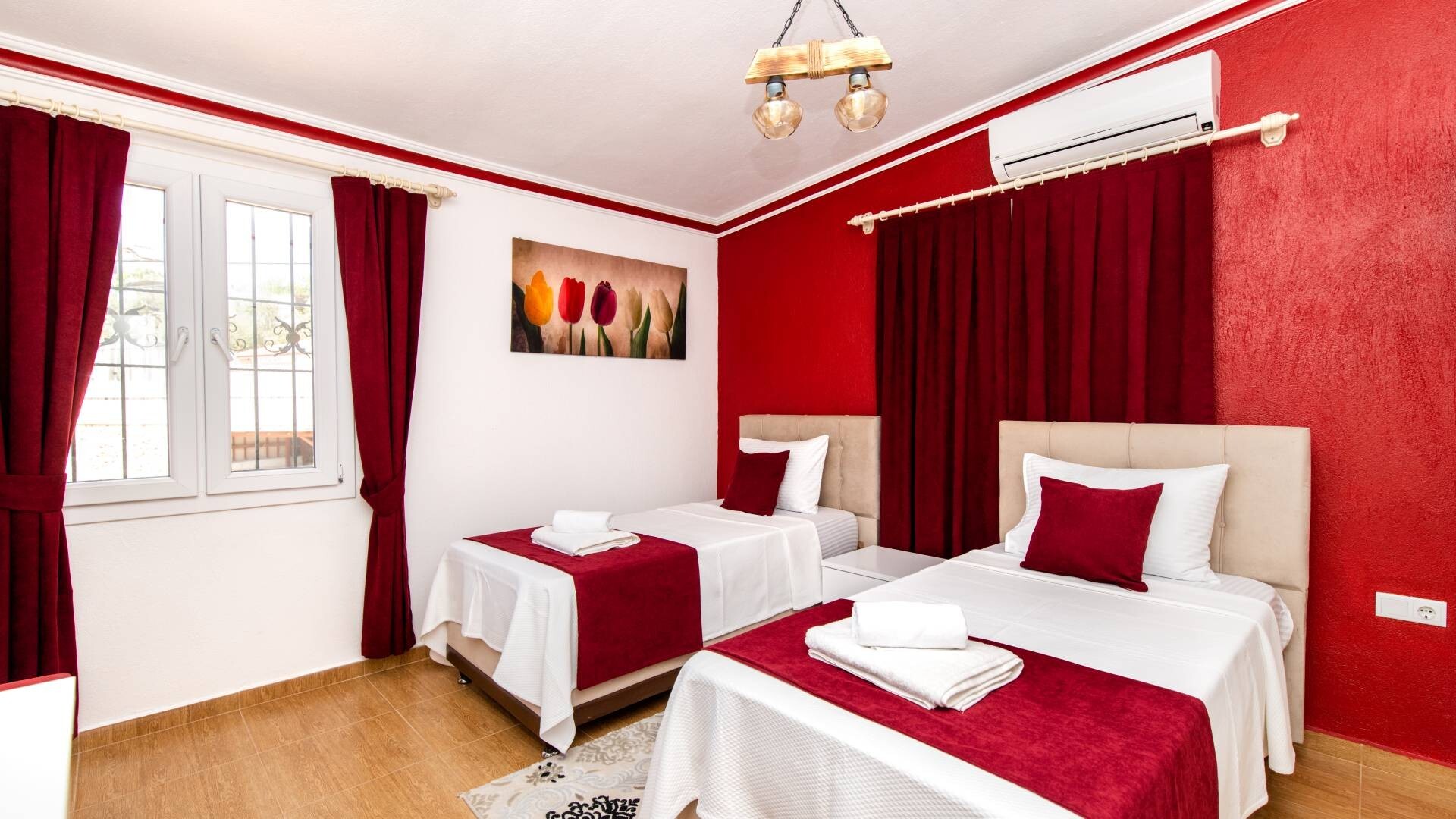 VBK71614 Villa Booking