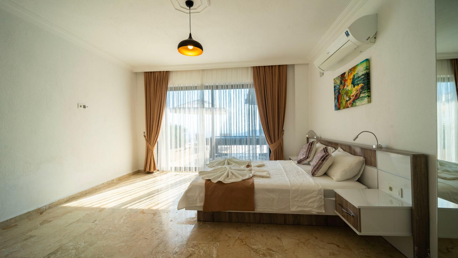 VBK25204 Villa Booking