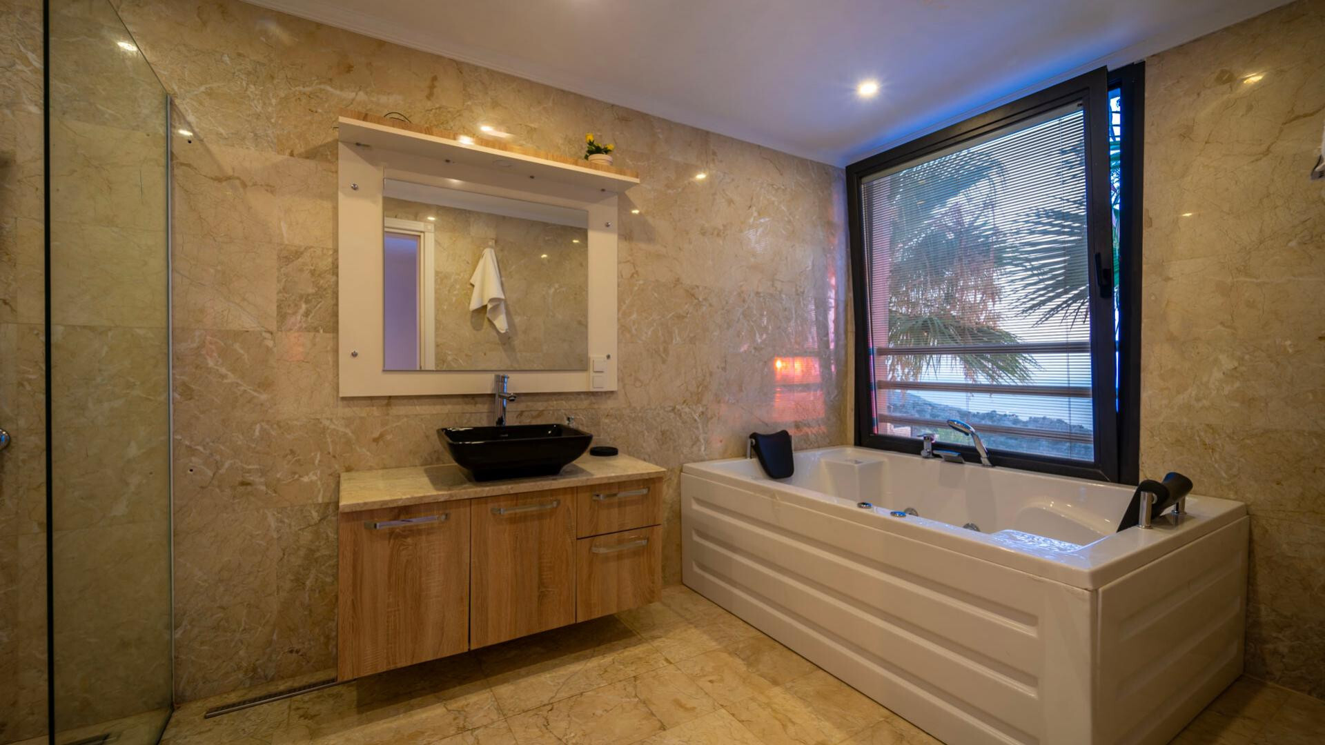 VBK25204 Villa Booking