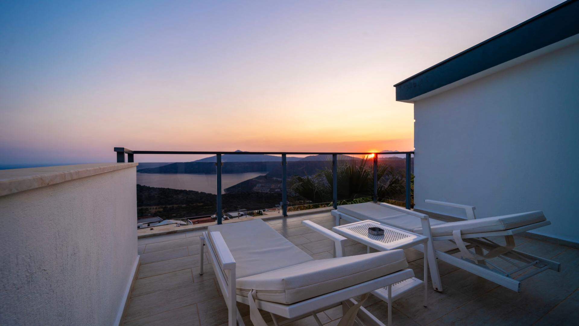 VBK25204 Villa Booking