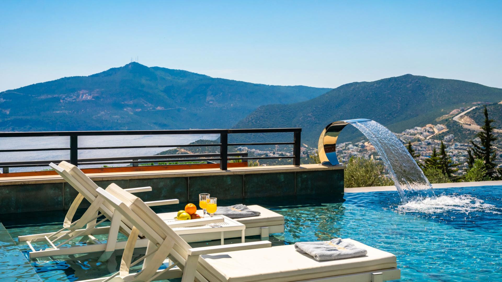 VBK25204 Villa Booking