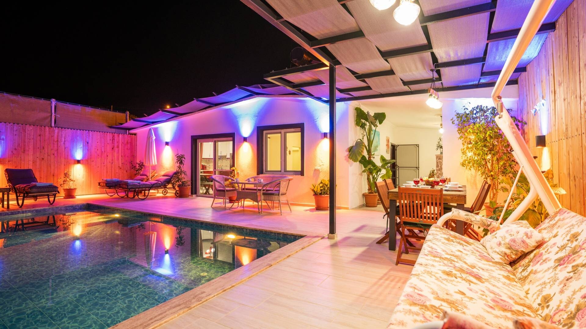 VBK71614 Villa Booking