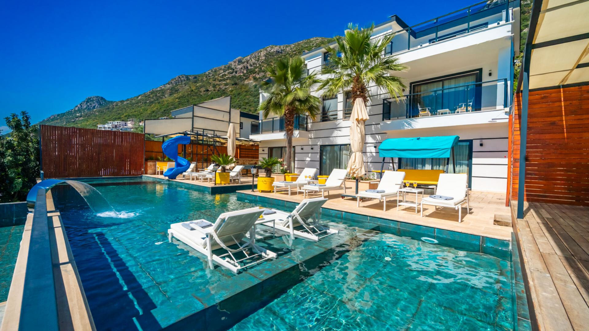 VBK25204 Villa Booking